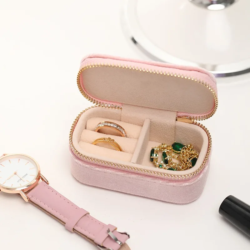 Mini Travel Jewelry Box, Ring  - đánh giá và giá Travel Jewellery & Accessories Organiser