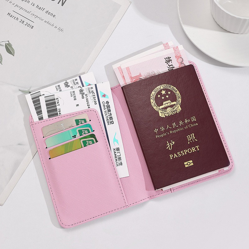 Hello Kitty Women Passport Cov - đánh giá và giá Travel Accessories On Plane